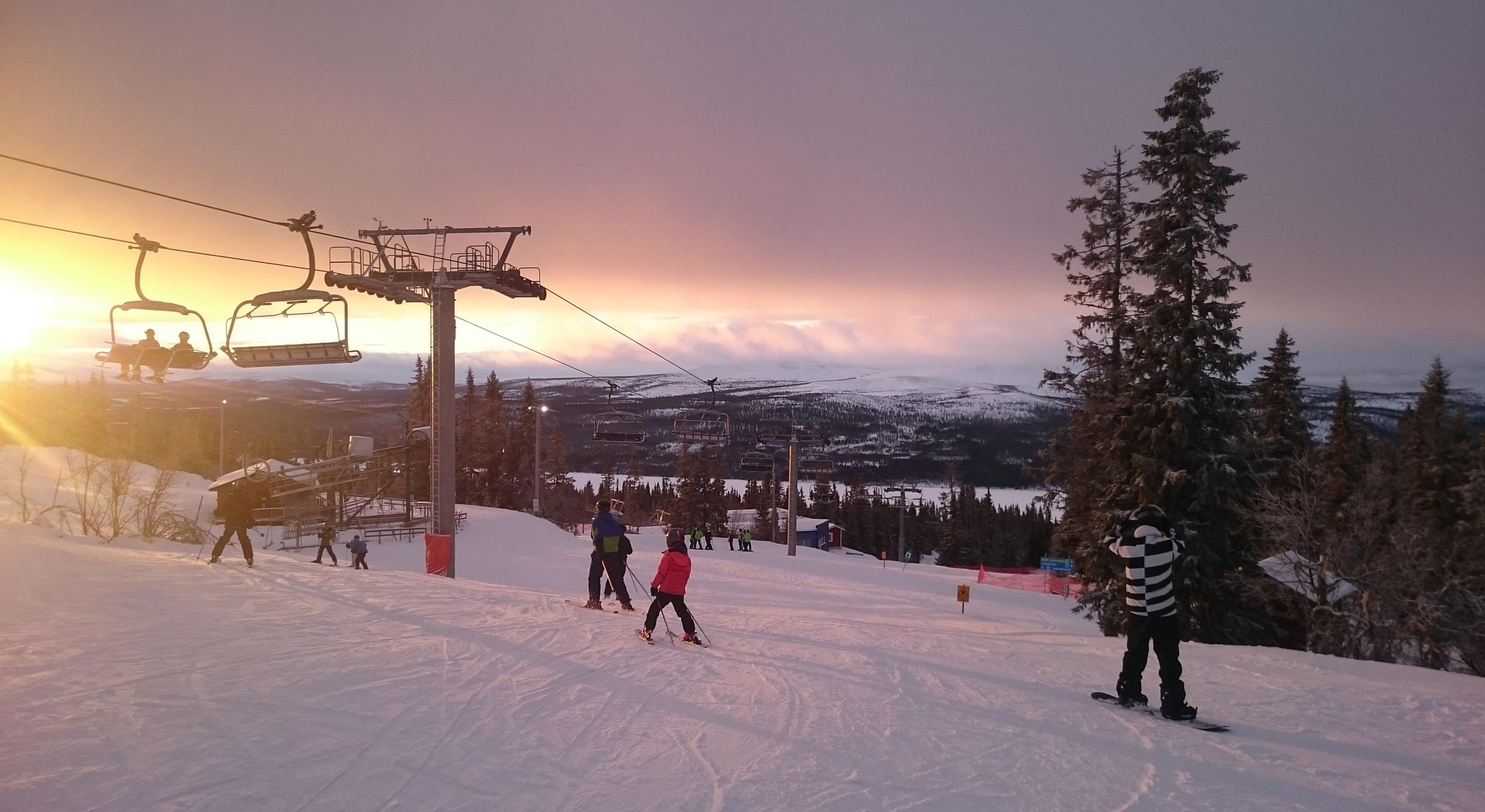 Bakgrundsbilden för Lundgren